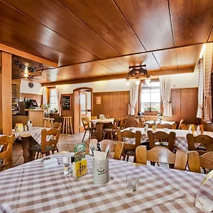 Gasthof Landgasthaus Kreuz Beim Tom **